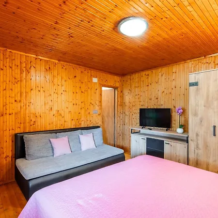 Apartment Papic *