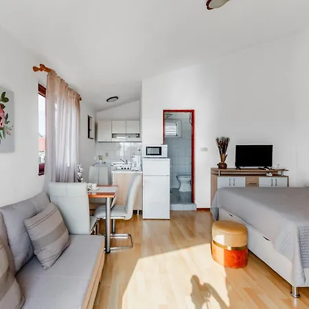 Papic Apartman Vrsi